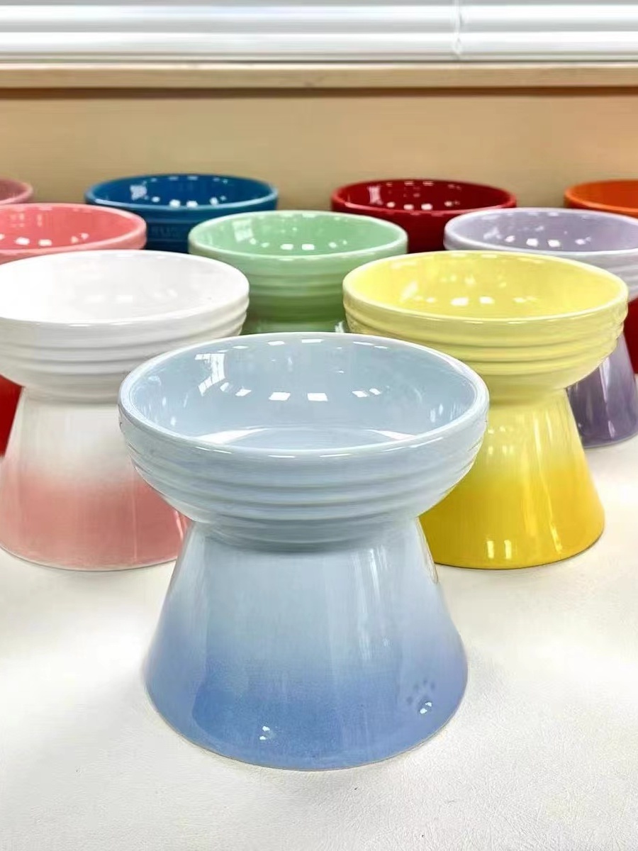 Le Creuset Cool Color Ceramic  - Royal Canin Food Medium recension och pris