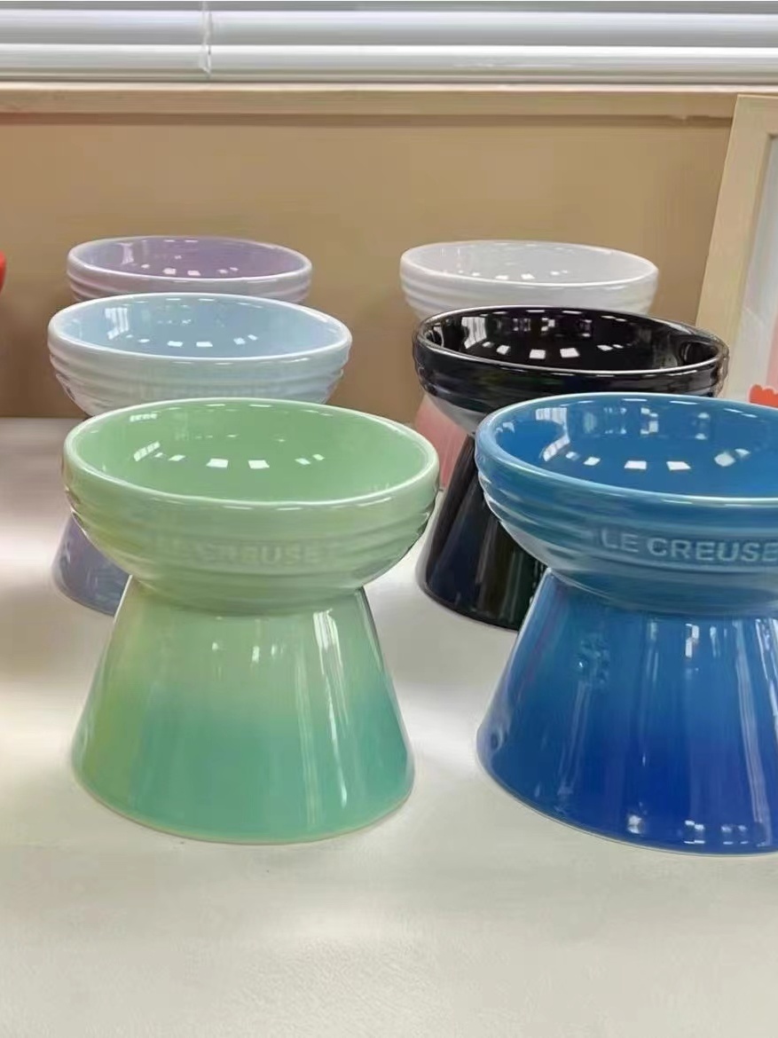 Le Creuset Cool Color Ceramic  - Royal Canin Food Medium recension och pris